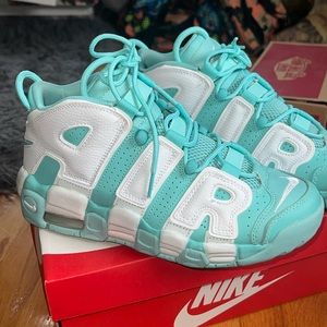 Nike Uptempo